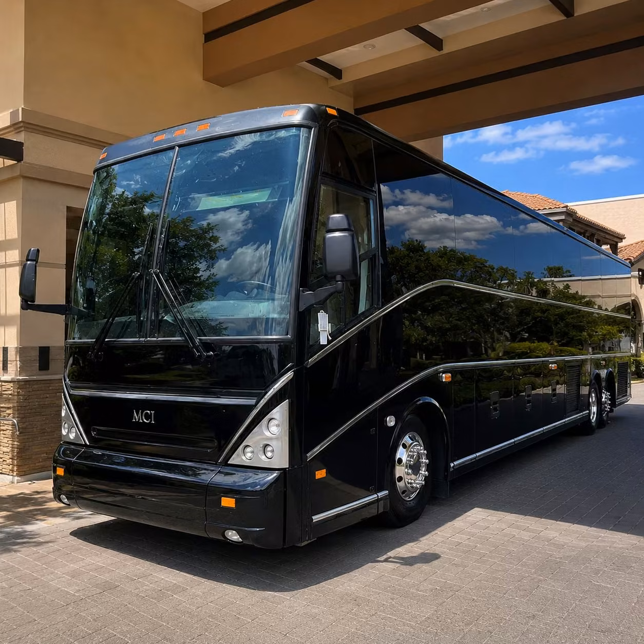 airport transfer shuttles for corporate groups flying into jfk laguardia or newark