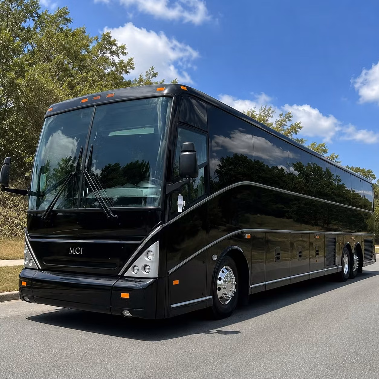 brooklyn employee shuttle services for daily commuters and campus transfers